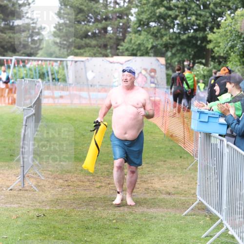 14.06.2026 - 7 Türme Triathlon Andreas Tolksdorf http://msf.ph/oto/9810509 14.06.2026 13:48:07 Schwimmen  meine-sportfotos.de