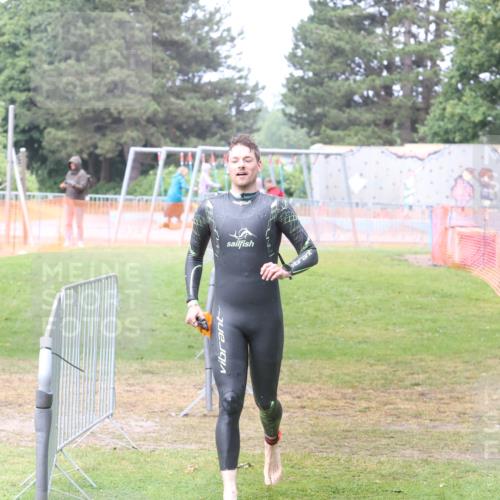 14.06.2026 - 7 Türme Triathlon Andreas Tolksdorf http://msf.ph/oto/9810526 14.06.2026 13:53:15 Schwimmen  meine-sportfotos.de