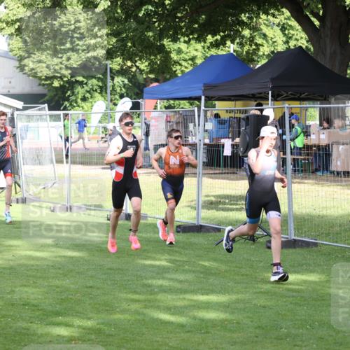 14.06.2026 - 7 Türme Triathlon Andreas Tolksdorf http://msf.ph/oto/9810648 14.06.2026 08:25:17 Schwimmen  meine-sportfotos.de
