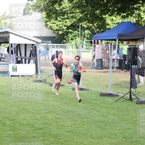 14.06.2026 - 7 Türme Triathlon Andreas Tolksdorf http://msf.ph/oto/9810676 14.06.2026 08:26:32 Schwimmen  meine-sportfotos.de