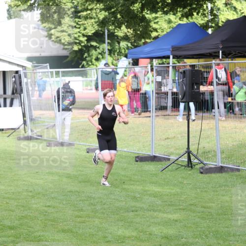 14.06.2026 - 7 Türme Triathlon Andreas Tolksdorf http://msf.ph/oto/9810693 14.06.2026 08:28:13 Schwimmen  meine-sportfotos.de