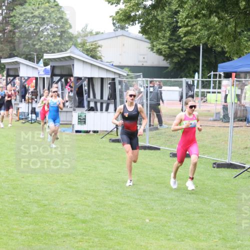 14.06.2026 - 7 Türme Triathlon Andreas Tolksdorf http://msf.ph/oto/9810710 14.06.2026 08:43:59 Schwimmen  meine-sportfotos.de