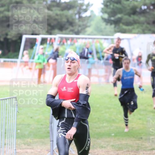 14.06.2026 - 7 Türme Triathlon Andreas Tolksdorf http://msf.ph/oto/9810792 14.06.2026 08:48:37 Schwimmen  meine-sportfotos.de