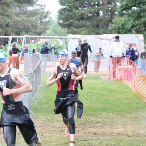 14.06.2026 - 7 Türme Triathlon Andreas Tolksdorf http://msf.ph/oto/9810847 14.06.2026 08:49:22 Schwimmen  meine-sportfotos.de