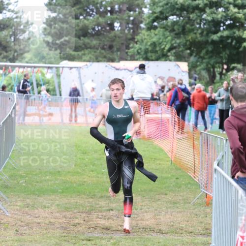 14.06.2026 - 7 Türme Triathlon Andreas Tolksdorf http://msf.ph/oto/9810869 14.06.2026 08:49:32 Schwimmen  meine-sportfotos.de