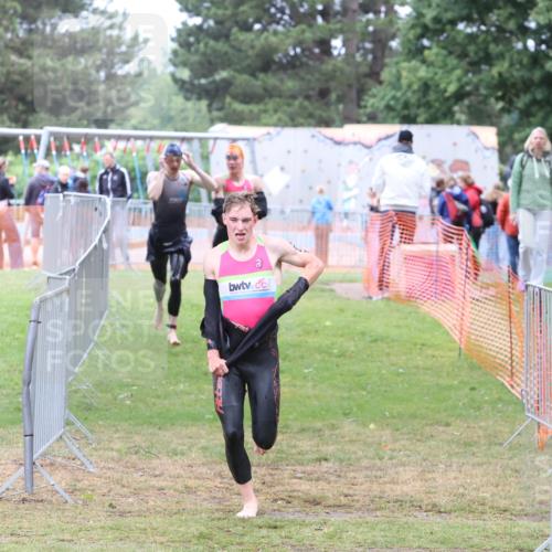 14.06.2026 - 7 Türme Triathlon Andreas Tolksdorf http://msf.ph/oto/9810871 14.06.2026 08:49:40 Schwimmen  meine-sportfotos.de