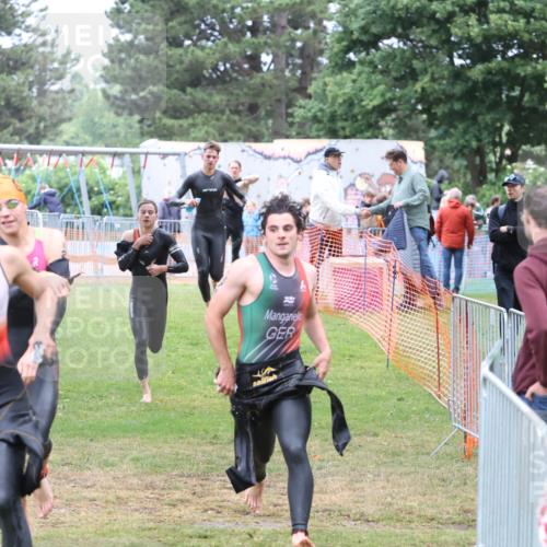 14.06.2026 - 7 Türme Triathlon Andreas Tolksdorf http://msf.ph/oto/9810886 14.06.2026 08:49:52 Schwimmen  meine-sportfotos.de