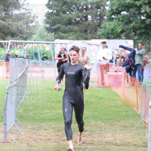 14.06.2026 - 7 Türme Triathlon Andreas Tolksdorf http://msf.ph/oto/9810893 14.06.2026 08:49:56 Schwimmen  meine-sportfotos.de