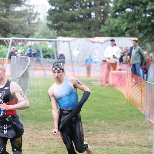 14.06.2026 - 7 Türme Triathlon Andreas Tolksdorf http://msf.ph/oto/9810900 14.06.2026 08:50:01 Schwimmen  meine-sportfotos.de