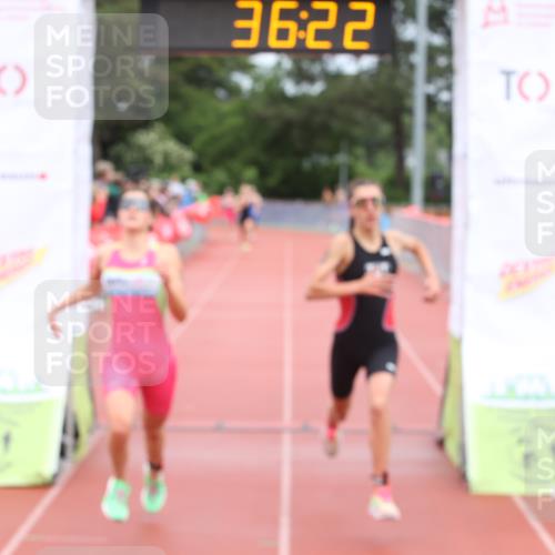 14.06.2026 - 7 Türme Triathlon Andreas Tolksdorf http://msf.ph/oto/9810932 14.06.2026 08:54:12 Schwimmen  meine-sportfotos.de