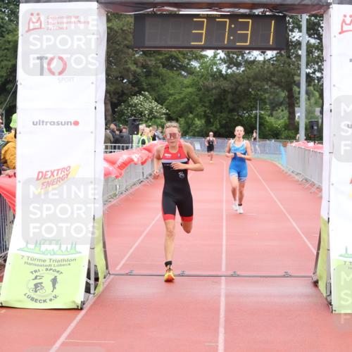 14.06.2026 - 7 Türme Triathlon Andreas Tolksdorf http://msf.ph/oto/9810969 14.06.2026 08:55:21 Schwimmen  meine-sportfotos.de