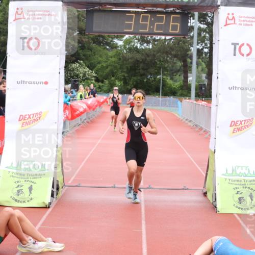 14.06.2026 - 7 Türme Triathlon Andreas Tolksdorf http://msf.ph/oto/9811020 14.06.2026 08:57:17 Schwimmen  meine-sportfotos.de