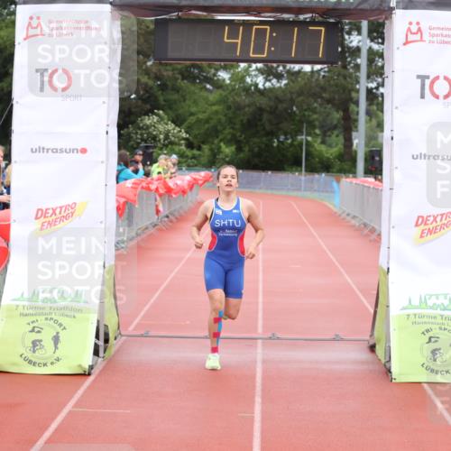 14.06.2026 - 7 Türme Triathlon Andreas Tolksdorf http://msf.ph/oto/9811034 14.06.2026 08:58:08 Schwimmen  meine-sportfotos.de