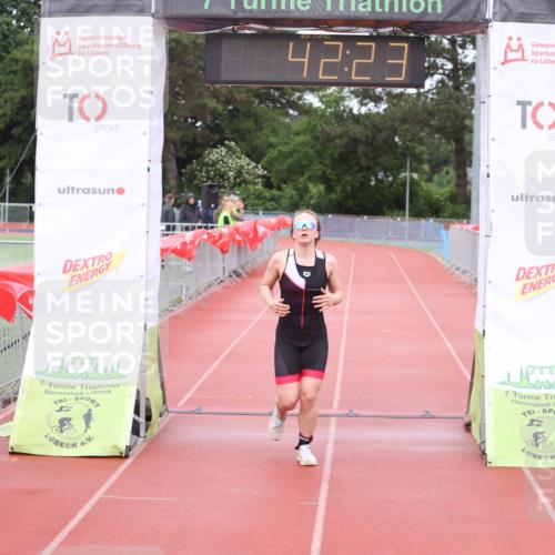 14.06.2026 - 7 Türme Triathlon Andreas Tolksdorf http://msf.ph/oto/9811048 14.06.2026 09:00:14 Schwimmen  meine-sportfotos.de