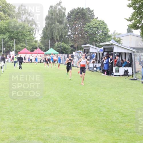 14.06.2026 - 7 Türme Triathlon Andreas Tolksdorf http://msf.ph/oto/9811057 14.06.2026 09:16:06 Schwimmen  meine-sportfotos.de