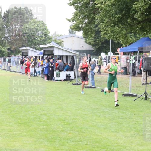 14.06.2026 - 7 Türme Triathlon Andreas Tolksdorf http://msf.ph/oto/9811087 14.06.2026 09:16:23 Schwimmen  meine-sportfotos.de