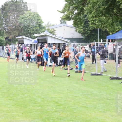 14.06.2026 - 7 Türme Triathlon Andreas Tolksdorf http://msf.ph/oto/9811100 14.06.2026 09:17:50 Schwimmen  meine-sportfotos.de