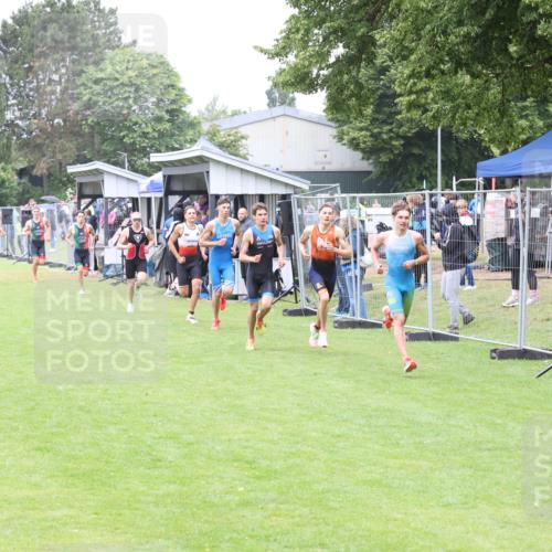 14.06.2026 - 7 Türme Triathlon Andreas Tolksdorf http://msf.ph/oto/9811101 14.06.2026 09:17:50 Schwimmen  meine-sportfotos.de