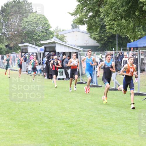 14.06.2026 - 7 Türme Triathlon Andreas Tolksdorf http://msf.ph/oto/9811104 14.06.2026 09:17:51 Schwimmen  meine-sportfotos.de