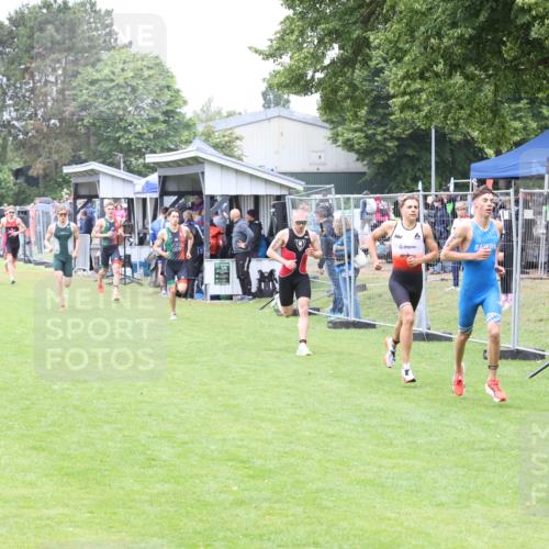 14.06.2026 - 7 Türme Triathlon Andreas Tolksdorf http://msf.ph/oto/9811107 14.06.2026 09:17:52 Schwimmen  meine-sportfotos.de