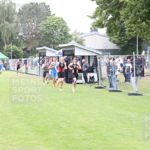 14.06.2026 - 7 Türme Triathlon Andreas Tolksdorf http://msf.ph/oto/9811118 14.06.2026 09:18:00 Schwimmen  meine-sportfotos.de