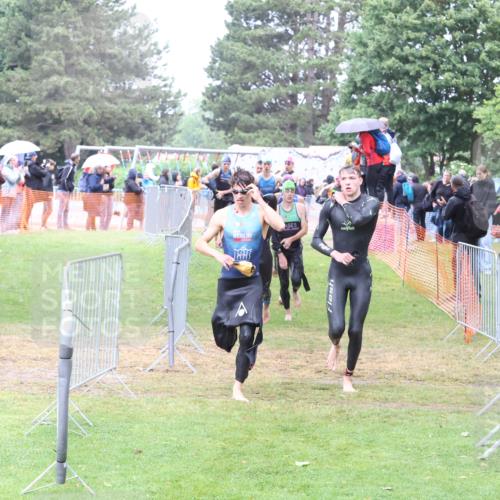 14.06.2026 - 7 Türme Triathlon Andreas Tolksdorf http://msf.ph/oto/9811158 14.06.2026 09:20:15 Schwimmen  meine-sportfotos.de