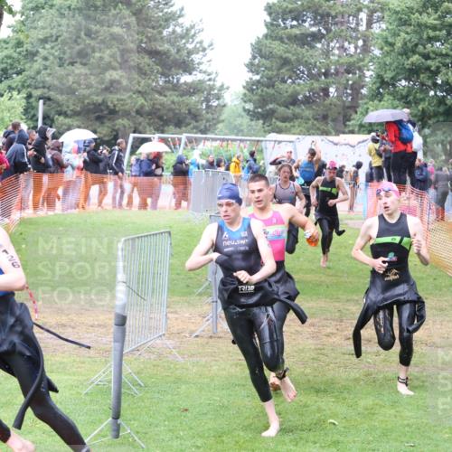14.06.2026 - 7 Türme Triathlon Andreas Tolksdorf http://msf.ph/oto/9811169 14.06.2026 09:20:20 Schwimmen  meine-sportfotos.de