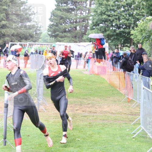 14.06.2026 - 7 Türme Triathlon Andreas Tolksdorf http://msf.ph/oto/9811184 14.06.2026 09:20:26 Schwimmen  meine-sportfotos.de