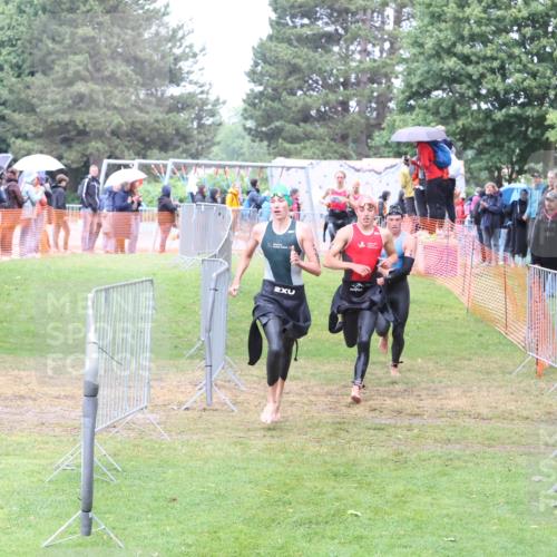 14.06.2026 - 7 Türme Triathlon Andreas Tolksdorf http://msf.ph/oto/9811185 14.06.2026 09:20:29 Schwimmen  meine-sportfotos.de