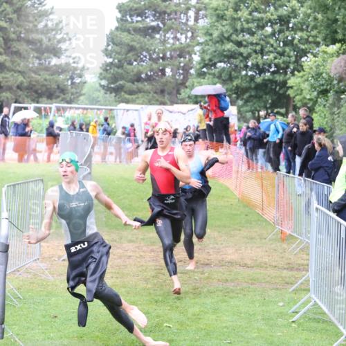 14.06.2026 - 7 Türme Triathlon Andreas Tolksdorf http://msf.ph/oto/9811187 14.06.2026 09:20:30 Schwimmen  meine-sportfotos.de