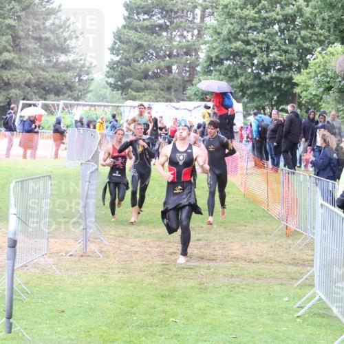 14.06.2026 - 7 Türme Triathlon Andreas Tolksdorf http://msf.ph/oto/9811200 14.06.2026 09:20:41 Schwimmen  meine-sportfotos.de