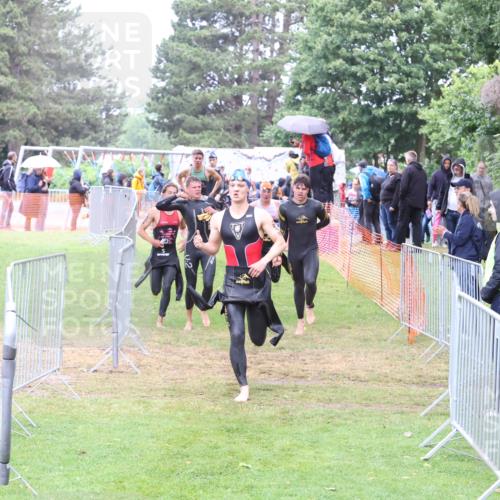 14.06.2026 - 7 Türme Triathlon Andreas Tolksdorf http://msf.ph/oto/9811201 14.06.2026 09:20:41 Schwimmen  meine-sportfotos.de