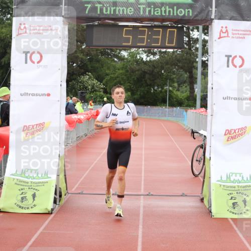 14.06.2026 - 7 Türme Triathlon Andreas Tolksdorf http://msf.ph/oto/9811308 14.06.2026 09:32:41 Schwimmen  meine-sportfotos.de