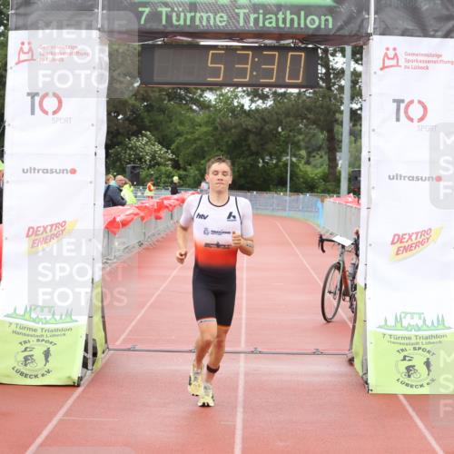 14.06.2026 - 7 Türme Triathlon Andreas Tolksdorf http://msf.ph/oto/9811309 14.06.2026 09:32:41 Schwimmen  meine-sportfotos.de