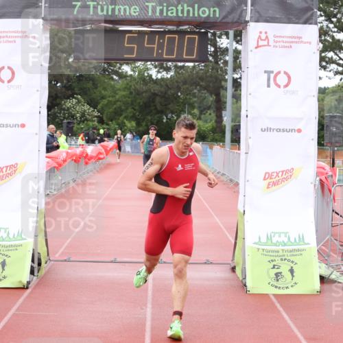 14.06.2026 - 7 Türme Triathlon Andreas Tolksdorf http://msf.ph/oto/9811313 14.06.2026 09:33:11 Schwimmen  meine-sportfotos.de