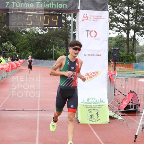 14.06.2026 - 7 Türme Triathlon Andreas Tolksdorf http://msf.ph/oto/9811317 14.06.2026 09:33:16 Schwimmen  meine-sportfotos.de
