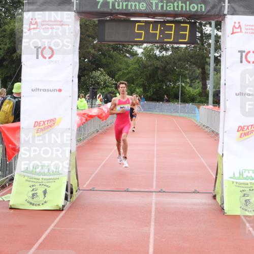14.06.2026 - 7 Türme Triathlon Andreas Tolksdorf http://msf.ph/oto/9811337 14.06.2026 09:33:44 Schwimmen  meine-sportfotos.de