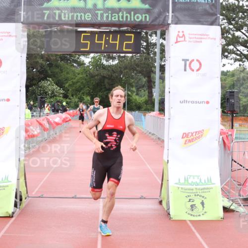 14.06.2026 - 7 Türme Triathlon Andreas Tolksdorf http://msf.ph/oto/9811345 14.06.2026 09:33:54 Schwimmen  meine-sportfotos.de