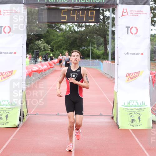 14.06.2026 - 7 Türme Triathlon Andreas Tolksdorf http://msf.ph/oto/9811352 14.06.2026 09:34:01 Schwimmen  meine-sportfotos.de