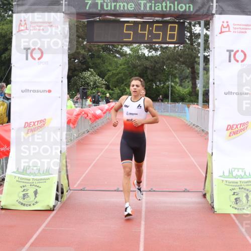 14.06.2026 - 7 Türme Triathlon Andreas Tolksdorf http://msf.ph/oto/9811359 14.06.2026 09:34:09 Schwimmen  meine-sportfotos.de