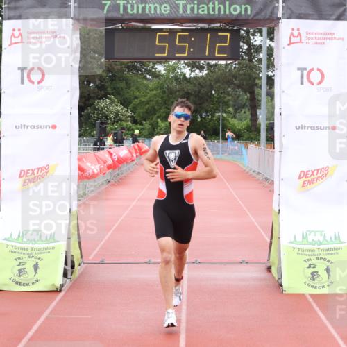 14.06.2026 - 7 Türme Triathlon Andreas Tolksdorf http://msf.ph/oto/9811367 14.06.2026 09:34:23 Schwimmen  meine-sportfotos.de