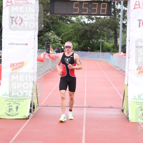 14.06.2026 - 7 Türme Triathlon Andreas Tolksdorf http://msf.ph/oto/9811376 14.06.2026 09:34:49 Schwimmen  meine-sportfotos.de