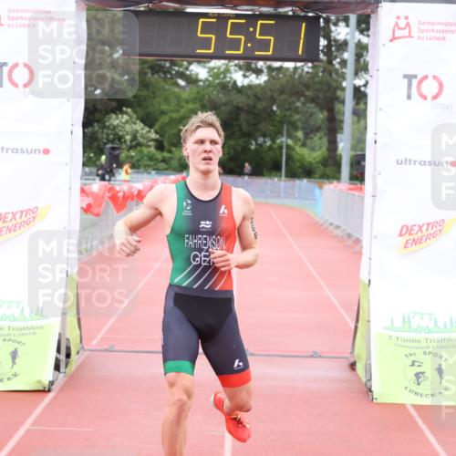 14.06.2026 - 7 Türme Triathlon Andreas Tolksdorf http://msf.ph/oto/9811386 14.06.2026 09:35:02 Schwimmen  meine-sportfotos.de