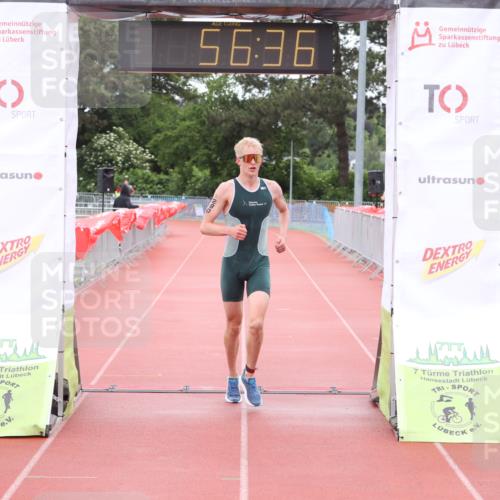 14.06.2026 - 7 Türme Triathlon Andreas Tolksdorf http://msf.ph/oto/9811397 14.06.2026 09:35:47 Schwimmen  meine-sportfotos.de
