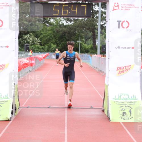 14.06.2026 - 7 Türme Triathlon Andreas Tolksdorf http://msf.ph/oto/9811400 14.06.2026 09:35:59 Schwimmen  meine-sportfotos.de
