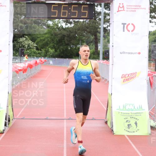14.06.2026 - 7 Türme Triathlon Andreas Tolksdorf http://msf.ph/oto/9811409 14.06.2026 09:36:06 Schwimmen  meine-sportfotos.de