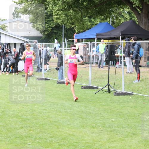 14.06.2026 - 7 Türme Triathlon Andreas Tolksdorf http://msf.ph/oto/9811419 14.06.2026 09:47:34 Schwimmen  meine-sportfotos.de