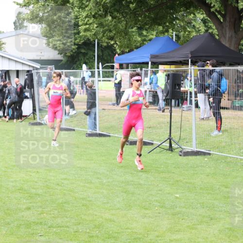 14.06.2026 - 7 Türme Triathlon Andreas Tolksdorf http://msf.ph/oto/9811420 14.06.2026 09:47:34 Schwimmen  meine-sportfotos.de