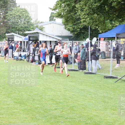 14.06.2026 - 7 Türme Triathlon Andreas Tolksdorf http://msf.ph/oto/9811459 14.06.2026 09:48:05 Schwimmen  meine-sportfotos.de