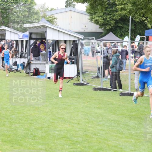 14.06.2026 - 7 Türme Triathlon Andreas Tolksdorf http://msf.ph/oto/9811516 14.06.2026 09:49:35 Schwimmen  meine-sportfotos.de